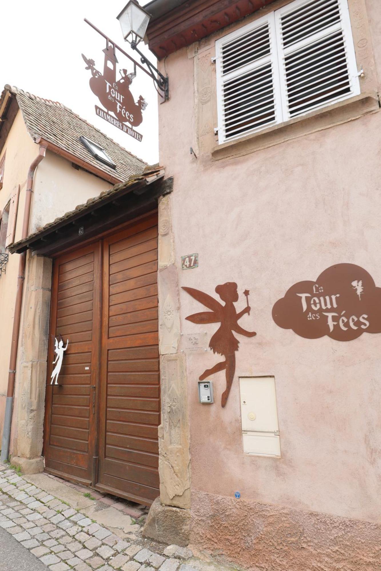 Bed and Breakfast LA TOUR des fées Mittelbergheim Esterno foto